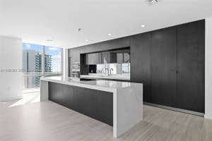 851 Ne 1st Ave 5001 Miami, FL 33132 - MLS#A11968903