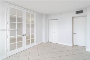 1455 N Treasure Dr Ph A North Bay Village, FL 33141 - MLS#A11968918