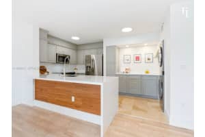 322 Madeira Ave 401 Coral Gables, FL 33134 - MLS#A11968972