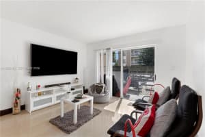 4910 Nw 79th Ave 103 Doral, FL 33166 - MLS#A11969009