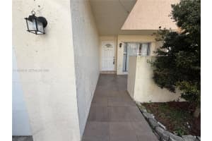 853 Nw 81st Ter Plantation, FL 33324 - MLS#A11969010