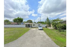 3781 Riedel Ave, Palm Springs