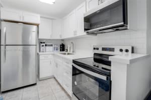 8501 Nw 8th St 110 Miami, FL 33126 - MLS#A11969152