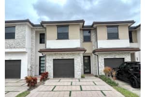 9117 Nw 159th St Miami Lakes, FL 33018 - MLS#A11969175