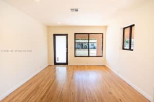 415 E 52nd St Hialeah, FL 33013 - MLS#A11969181