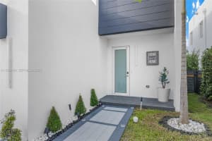 10373 Nw 68th Ter Doral, FL 33178 - MLS#A11969184