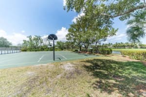 1653 Zenith Way, Weston