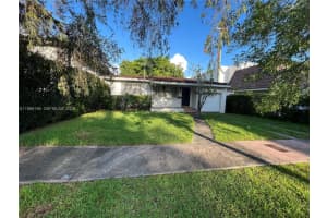 812 Columbus Blvd, Coral Gables