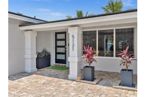 5121 Ne 30th Ter Lighthouse Point, FL 33064 - MLS#A11969215