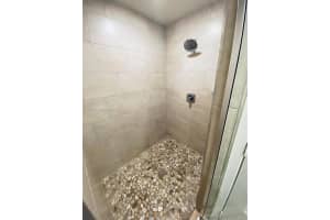 4745 Nw 84th Ct 14 Doral, FL 33166 - MLS#A11969231