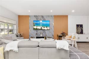 10930 Periwinkle Ln Tamarac, FL 33321 - MLS#A11969273