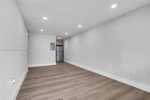 560 63rd St , Miami, FL 33138 - MLS#A11969307