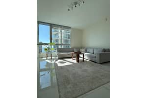 300 S Biscayne Blvd T-2806 Miami, FL 33131 - MLS#A11969323