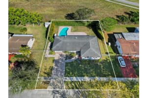 9361 Sw 102nd Ct Miami, FL 33176 - MLS#A11969363