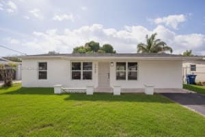 3460 Nw 17th St Lauderhill, FL 33311 - MLS#A11969370