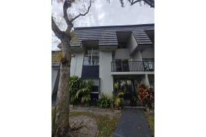 8007 6th Ave , Hialeah, FL 33014 - MLS#A11969395