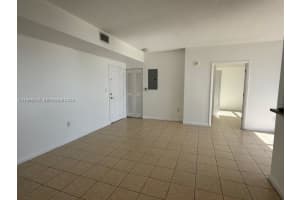 1 Glen Royal Pkwy APT 1107, Miami, FL 33125, - MLS#A11969428