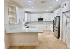 2455 Greenbrier Ct , Weston, FL 33327 - MLS#A11969529