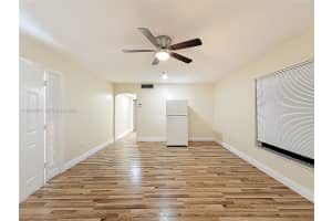 2335 Ne 172 Nd 4 North Miami Beach, FL 33160 - MLS#A11969584