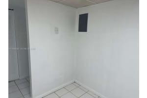 500 Executive Center Dr 1c West Palm Beach, FL 33401 - MLS#A11969592