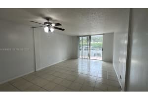 500 Executive Center Dr 1c West Palm Beach, FL 33401 - MLS#A11969592