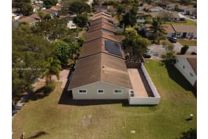 5550 S Lakewood Cir S Unit H Margate, FL 33063 - MLS#A11969606