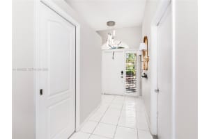 835 Ne 17th Way Fort Lauderdale, FL 33304 - MLS#A11969623