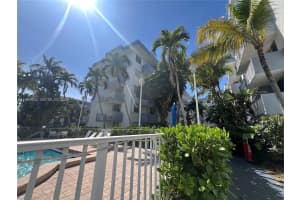 1801 S Treasure Dr 504 North Bay Village, FL 33141 - MLS#A11969633