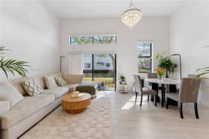 4440 Nw 8th Ct, Plantation