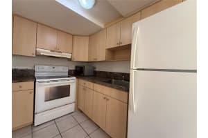 4845 Nw 7th St 404-5 Miami, FL 33126 - MLS#A11969646