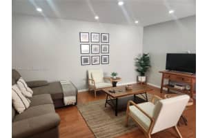 3050 Ne 5th Ter 10 Wilton Manors, FL 33334 - MLS#A11969653