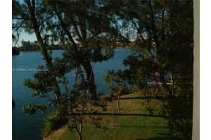 10090 Nw 80 Ct 1321 Hialeah Gardens, FL 33016 - MLS#A11969664