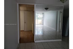 10090 Nw 80 Ct 1321 Hialeah Gardens, FL 33016 - MLS#A11969664