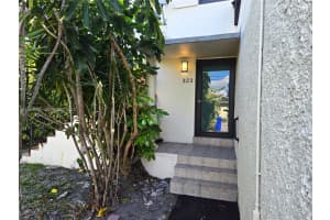 323 31st Ct , Miami, FL 33135 - MLS#A11969680