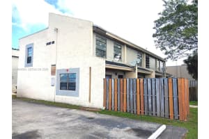 2424 Nw 52nd Ave 2424 Lauderhill, FL 33313 - MLS#A11969683