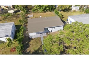 931 Chateau Park Dr Fort Lauderdale, FL 33311 - MLS#A11969700