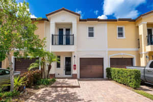 8815 Nw 76th Drive Tamarac, FL 33321 - MLS#A11969728