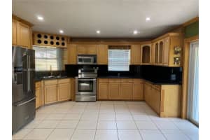 720 Nw 123rd Ave Miami, FL 33182 - MLS#A11969734