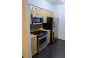 6831 44th St , Miami, FL 33155 - MLS#A11969766