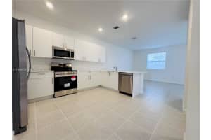 2527 Se 29th St Homestead, FL 33035 - MLS#A11969829