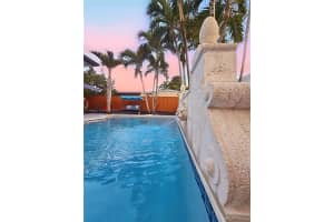 300 Nw 77th Way, Pembroke Pines 300 Nw 77th Way, Pembroke Pines