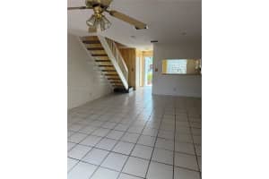 2700 S Oakland Forest Dr APT 303, Oakland Park, FL 33309, - MLS#A11969946