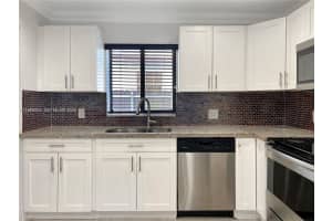 221 W 31st St Hialeah, FL 33012 - MLS#A11970005