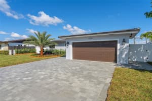 9381 Sw 62nd St Miami, FL 33173 - MLS#A11970016