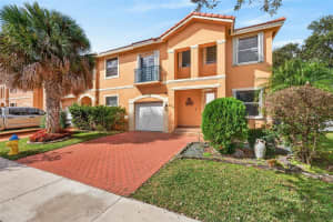2302 161st Ter , Pembroke Pines, FL 33028 - MLS#A11970023