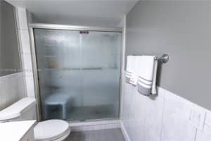 8931 N New River Canal Rd 1e Plantation, FL 33324 - MLS#A11970056