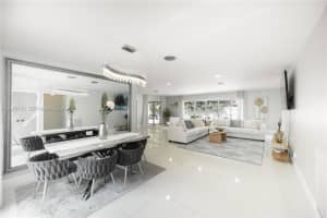 2121 Ne 62nd St Fort Lauderdale, FL 33308 - MLS#A11970112