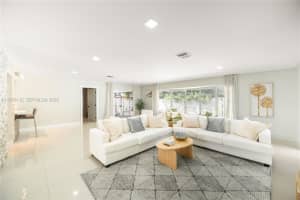 2121 Ne 62nd St Fort Lauderdale, FL 33308 - MLS#A11970112