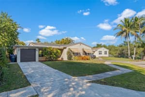 3035 Hayes St Hollywood, FL 33021 - MLS#A11970125