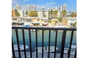 3703 Ne 166th St 409 North Miami Beach, FL 33160 - MLS#A11970156